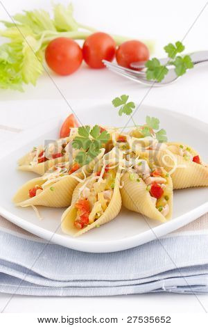 Täytetyt Conchiglioni