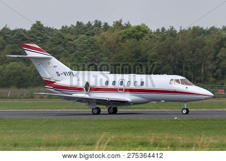 Farnborough, Uk - July 18, 2014: British Aerospace Bae-125 (hawker 800) Business Jet (g-vipi) At Far