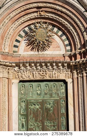 Door Of The Siena Cathedral (santa Maria Assunta) 1220-1370 In Tuscany, Italy, Europe