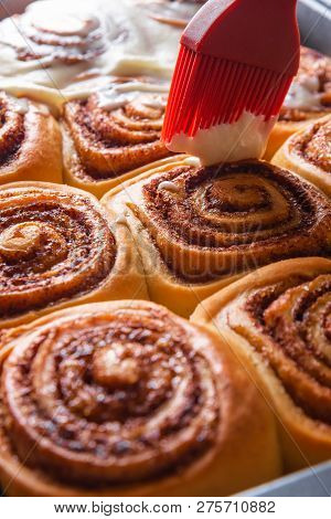 Fresh Cinnamon Rolls Sweet And Tasty Cinnabons With Frosting