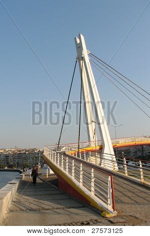 Puente de Goztepe en Izmir 2