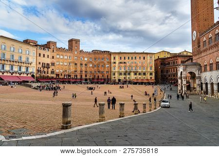 Siena, Italy - October 02, 2018: Palazzo Sansedoni And Palazzo Chigi Zondadari And Cappella Di Piazz
