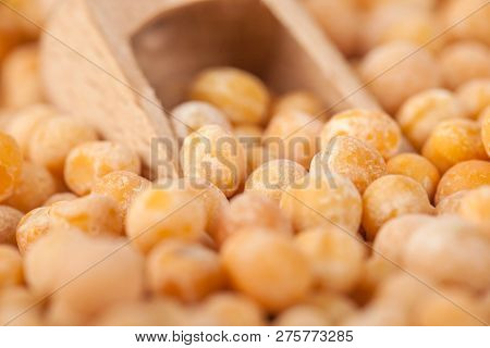 Dry Dry Peas In The Wooden Spoon, Healty Food