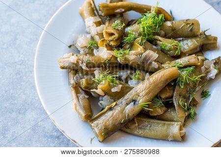 Turkish Food Broad Beans With Olive Oil And Dill / Zeytinyagli Bakla.