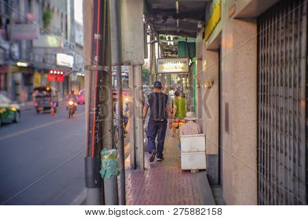 Bangkok/thailand - 16 June 2017:unacquainted Thai People Or Tourist In Talat Phlu Train Station Mark