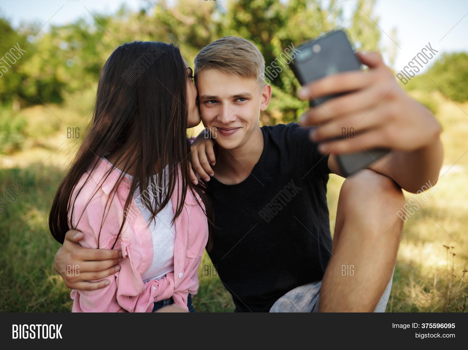 круче крутых моложе молодых. клевые девочки подростки. крутой молодой парень. круче крутых моложе молодых. круче крутых моложе молодых.