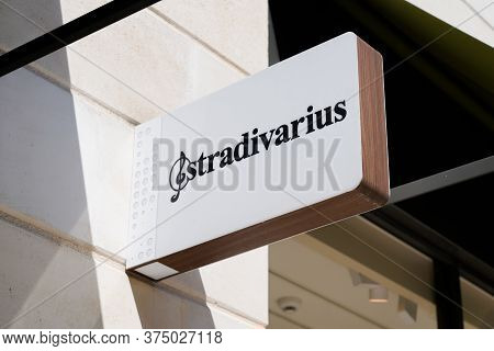 Bordeaux , Aquitaine / France - 07 05 2020 : Stradivarius Logo Text Sign Of Store Clothing Fashion I