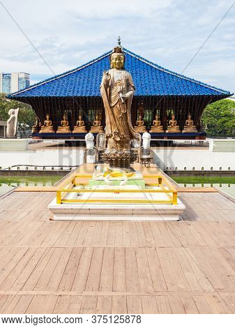 Seema Malaka Buddhist Temple In The Beira Lake In Colombo, Sri Lanka. Seema Malaka Is A Part Of The 