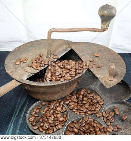 Old Vintage Antique Coffee Roaster , Little Rusty