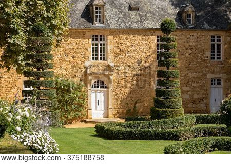 Eyrignac, France - September 2, 2018: The Picturesque Jardins Du Manoir D Eyrignac In Dordogne. Fran