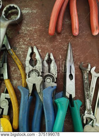 Bangalore, Karnataka/india-feb 08 2020: Closeup Of Indian Local Two Wheeler Mechanic Shop With Tools