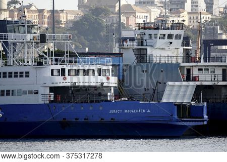 Salvador, Bahia / Brazil - October 26, 2016: Ferry Boat Juracy Magalhaes Jr And Rio Paraguacu Are Se