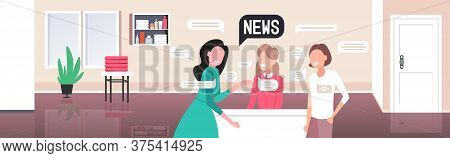 Women Clients With Spa Receptionist Discussing Daily News Chat Bubble Communication Concept Modern B