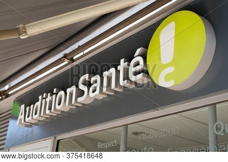 Bordeaux , Aquitaine / France - 07 06 2020 : Audition Santé Logo And Boutique Sign Of Hearing Aid St