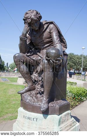 Hamlet At The William Shakespeare Memorial At Bancroft Gardens In Stratford Upon Avon In Warwickshir