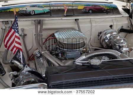 1956 汞蒙特克莱尔体育引擎