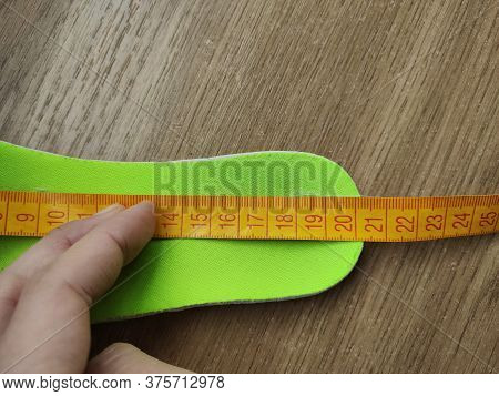 A Measure The Insole For A Sneakers