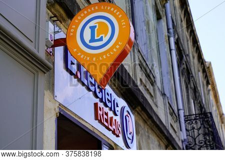 Bordeaux , Aquitaine / France - 07 07 2020 : E.leclerc Relais Orange Logo And Text Sign On Wall Stor