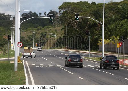 Salvador, Bahia / Brazil - March 26, 2019: Vehicles Are Seen Passing On Avenida 29 De Marco In The C