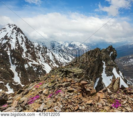 Mountain View From The Karlesjoch Cable Ski Lift Upper Station (3108m., Near Kaunertal Gletscher On 