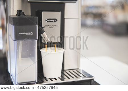 Delonghi Prima Donna Soul Professional Coffee Machine Make A Coffee