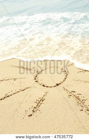 太陽、ビーチの砂の