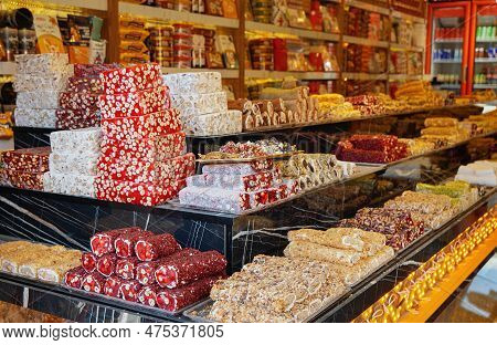 Traditional Turkish Sweets At The Bazaar In Turkey, Oriental Sweets, Turkish Delight, Baklava, Turki