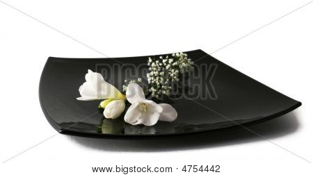 Üstünde belgili tanımlık Flowerses nöbet; tutun.