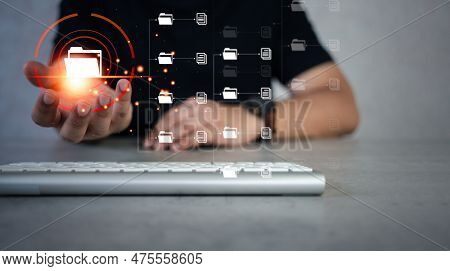 Men Access Information In Online Documents. Through The Protection System.document Management System