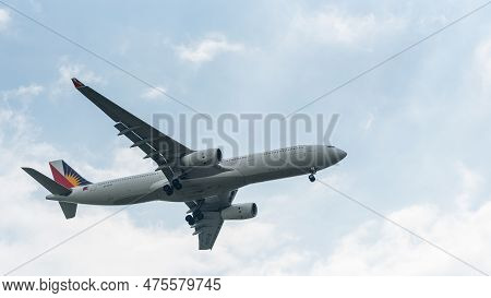 Manila, Philippines, February 20, 2017: Philippine Airlines Airbus A330 Rp-c8765 Landing In Manila I