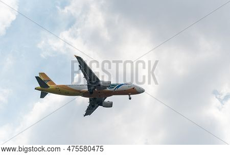 Manila, Philippines, February 20, 2017: Cebu Pacific Airlines Airbus A320 Rp-c3243 Landing In Manila