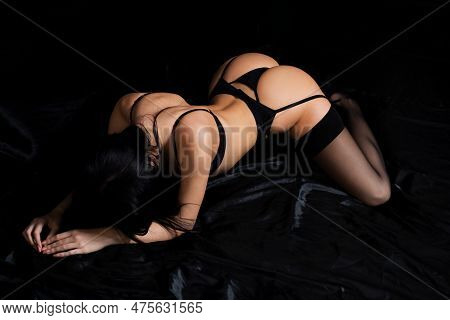 Sexy Buttocks, Booty Perfect Butt In Bikini. Bikini Model In Black Bad. Booty Buttocks In Bikini Pan