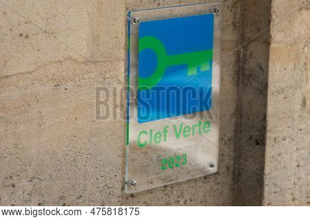 Bordeaux , Aquitaine  France - 05 01 2023 : Clef Verte Hotel Logo Brand And Text Sign Green Key Labe