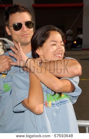 Colin Egglesfield and Stephanie Jacobsen  at the 'American Dream 5k Walk' Benefitting Habitat for Humanity. Pacoima Plaza, Pacoima, CA. 10-10-09