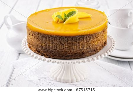 cheese cake with mango