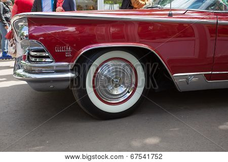 Car wheel of Buick on show of collection Retrofest cars