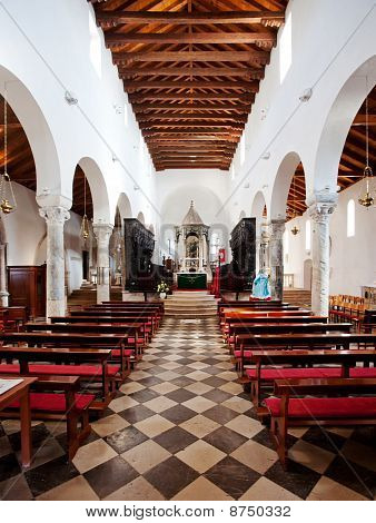 Interni cattedrale vecchia
