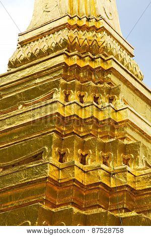 Pavement Gold    Temple   In   Bangkok  Thailand Incision Of  Temple