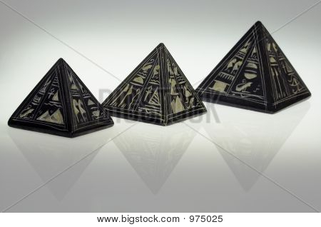 Sten pyramiderna