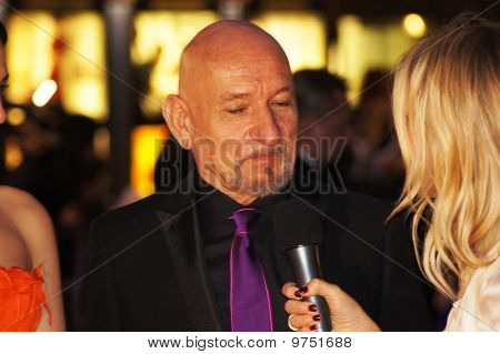 Sir Ben Kingsley: soha enged én megy premierje a központi London 2010. október 11.