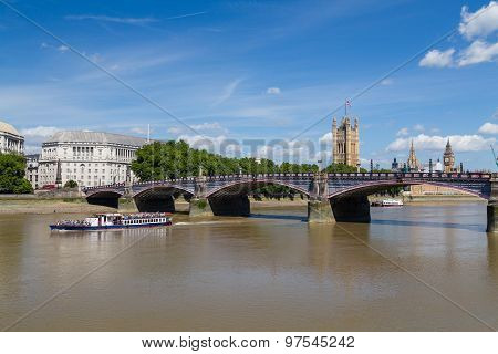 Lambeth Bridge, Boat And Westminster