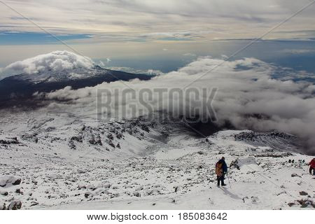Track on Kilimanjaro to highest peak on the Machame Route Whiskey. 5 day on the way