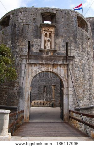 26 march 2009-Dubrovnick-croazia- Entry of dubrovnik fortress in croatia