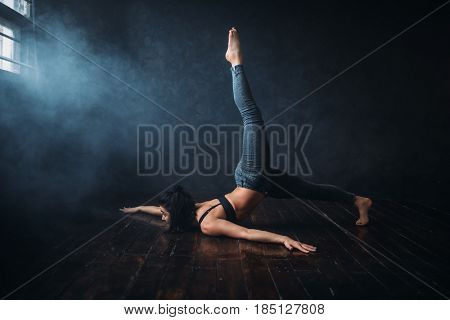 Grace female dancer, contemp dance