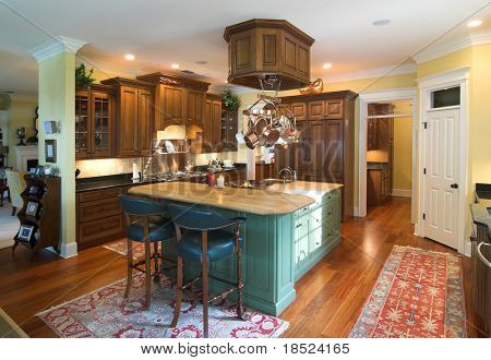 lussuosa cucina nella casa di benestanti