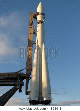 Rakete am Abend