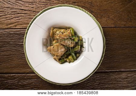 Frango Com Quiabo (portuguese For 
