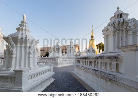 Wat Suandok White Buddhist Temple