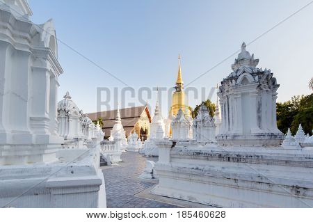 Wat Suandok White Buddhist Temple
