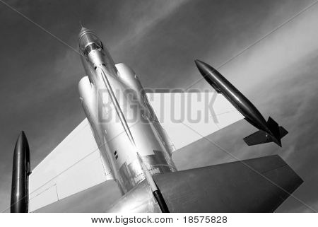 El Lockheed F-104 Starfighter es monomotor, alto rendimiento, la aeronave interceptora supersónico